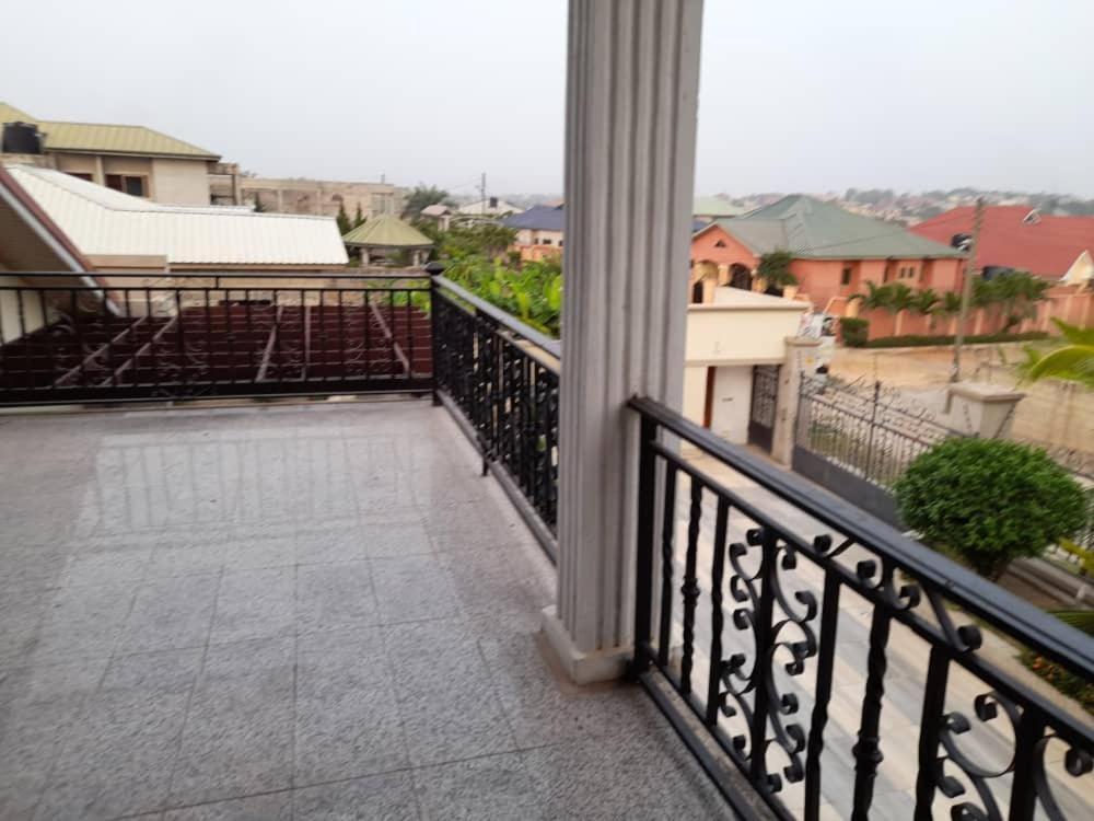 9 Roses Hotel Kumasi Exterior photo